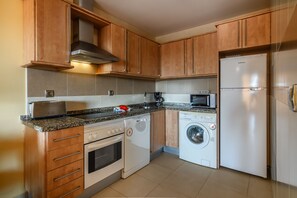 Fridge, microwave, oven, dishwasher