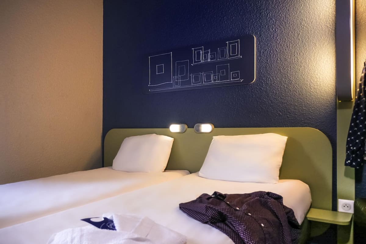 Twin Room, 2 Single Beds