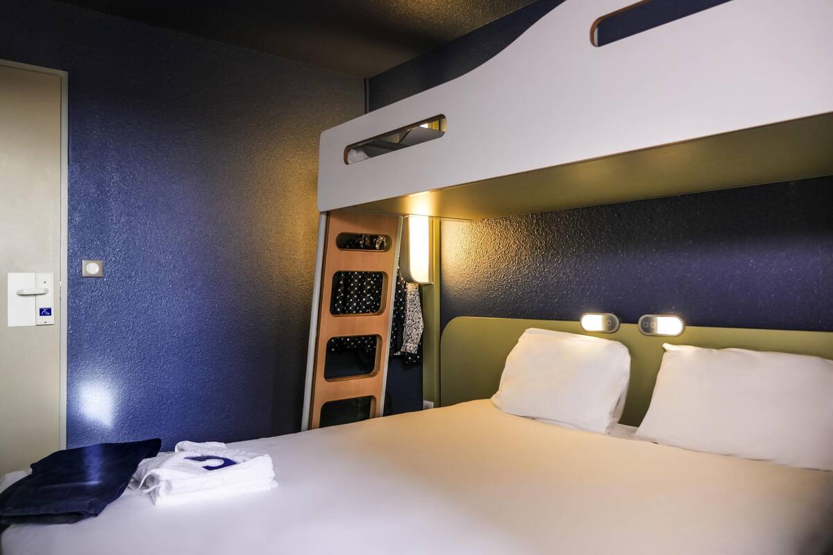 트리플룸, 더블침대 1개 | 책상, 노트북 작업 공간, 방음 설비, 무료 WiFi