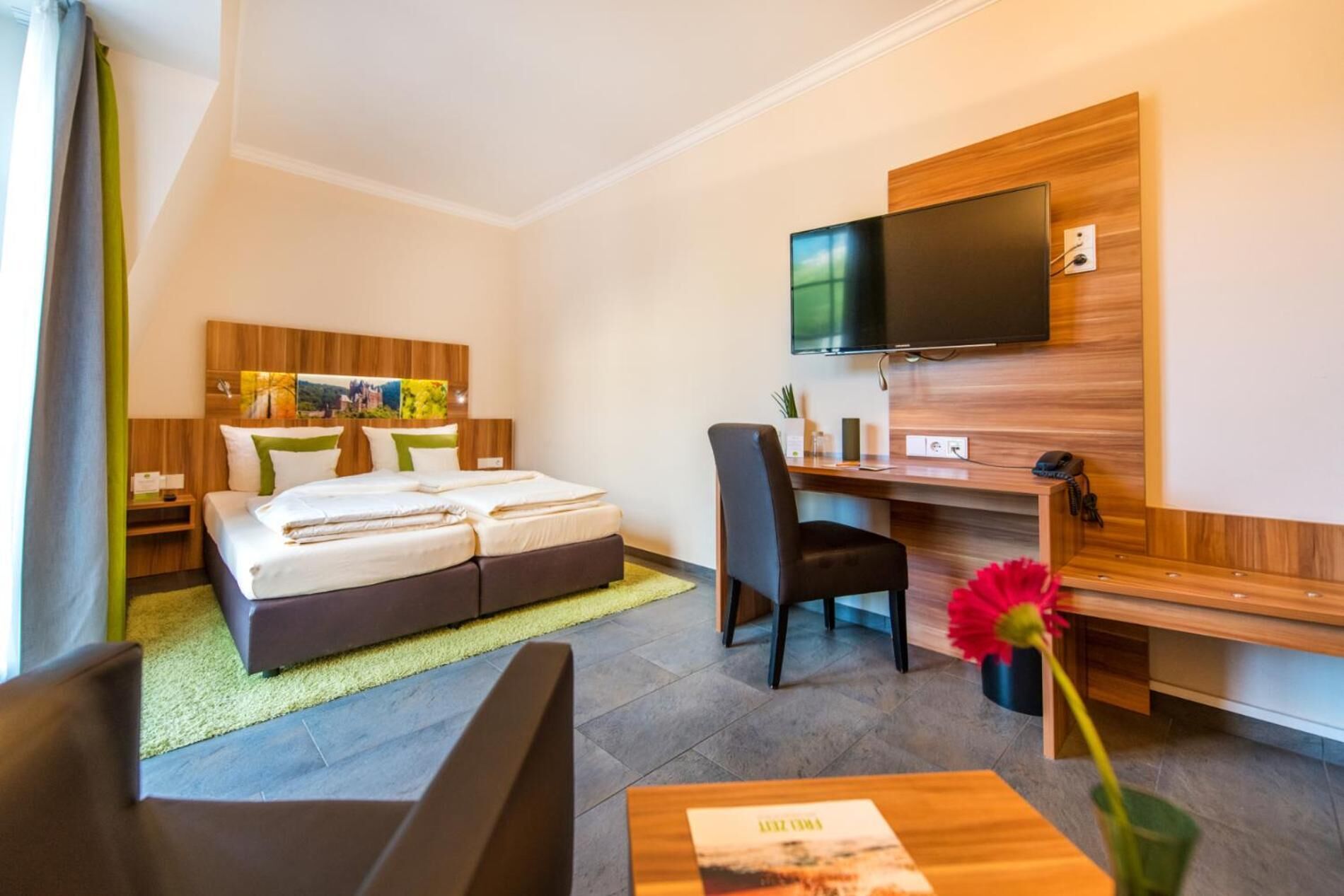 desk, soundproofing, iron/ironing board, free wifi