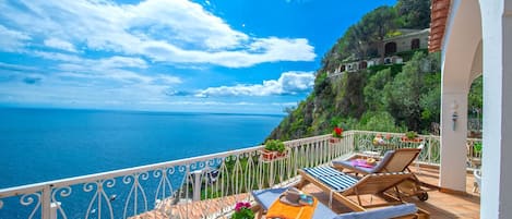 Apartment, 2 Bedrooms | Terrace/patio