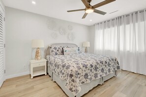 1 habitación, tabla de planchar con plancha, wifi gratis y ropa de cama