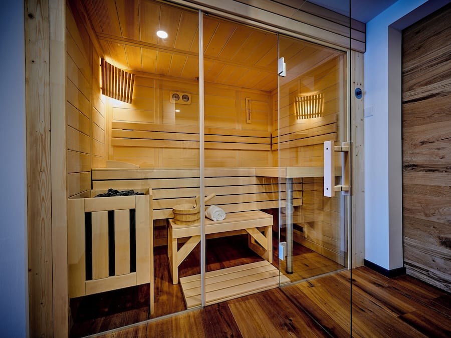 Hypo-allergenic bedding, minibar, in-room safe, individually decorated