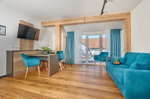 Luxury-Suite, Balkon (Sauna) | Wohnzimmer