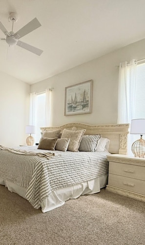 4 bedrooms, iron/ironing board, free WiFi, bed sheets