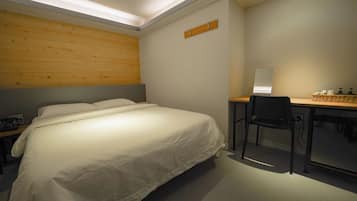 Twin Room | Desk, WiFi (free)