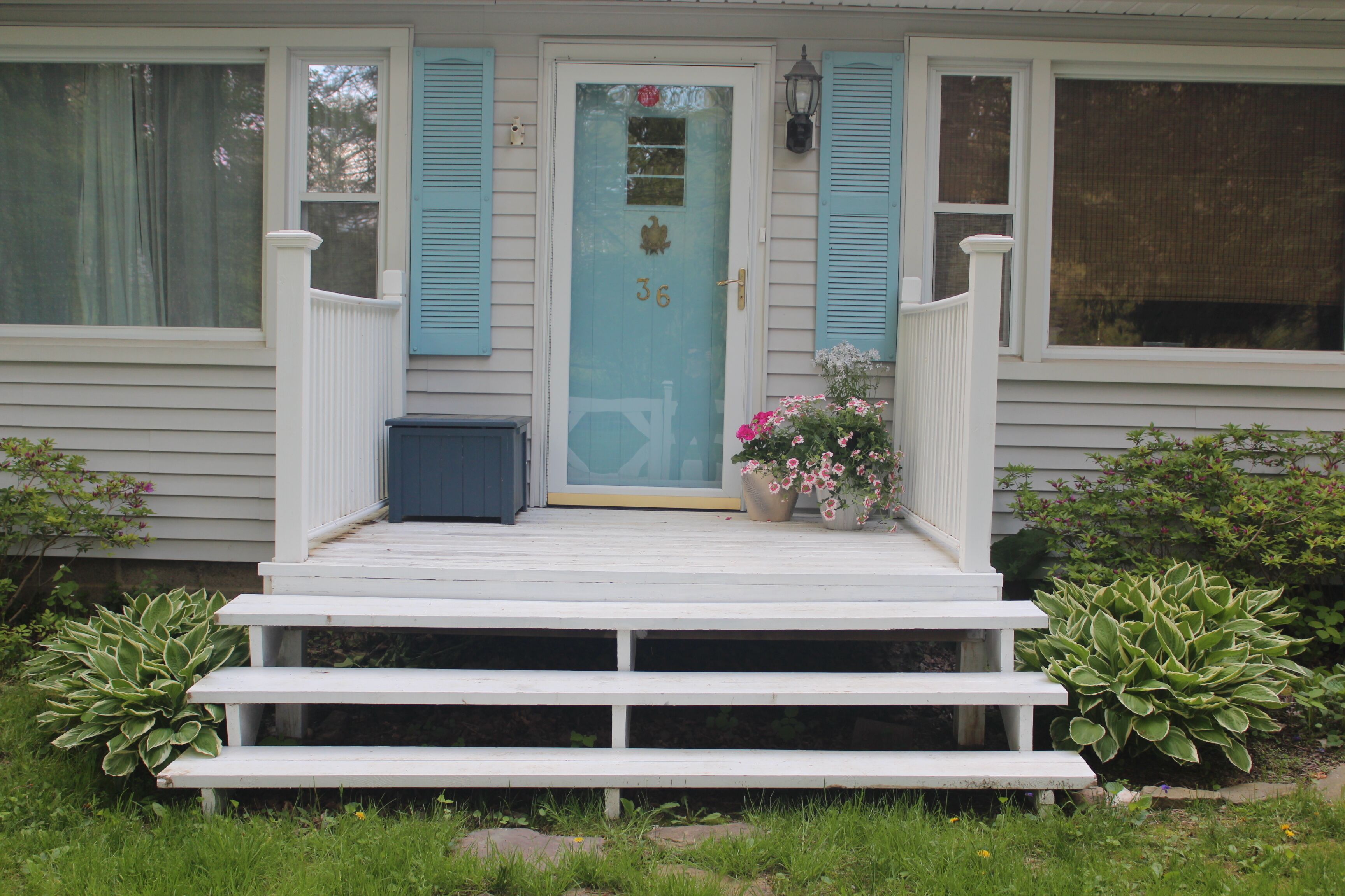 Rustic Country Beach Cottage Candlewood Lake-Seasonal Rental