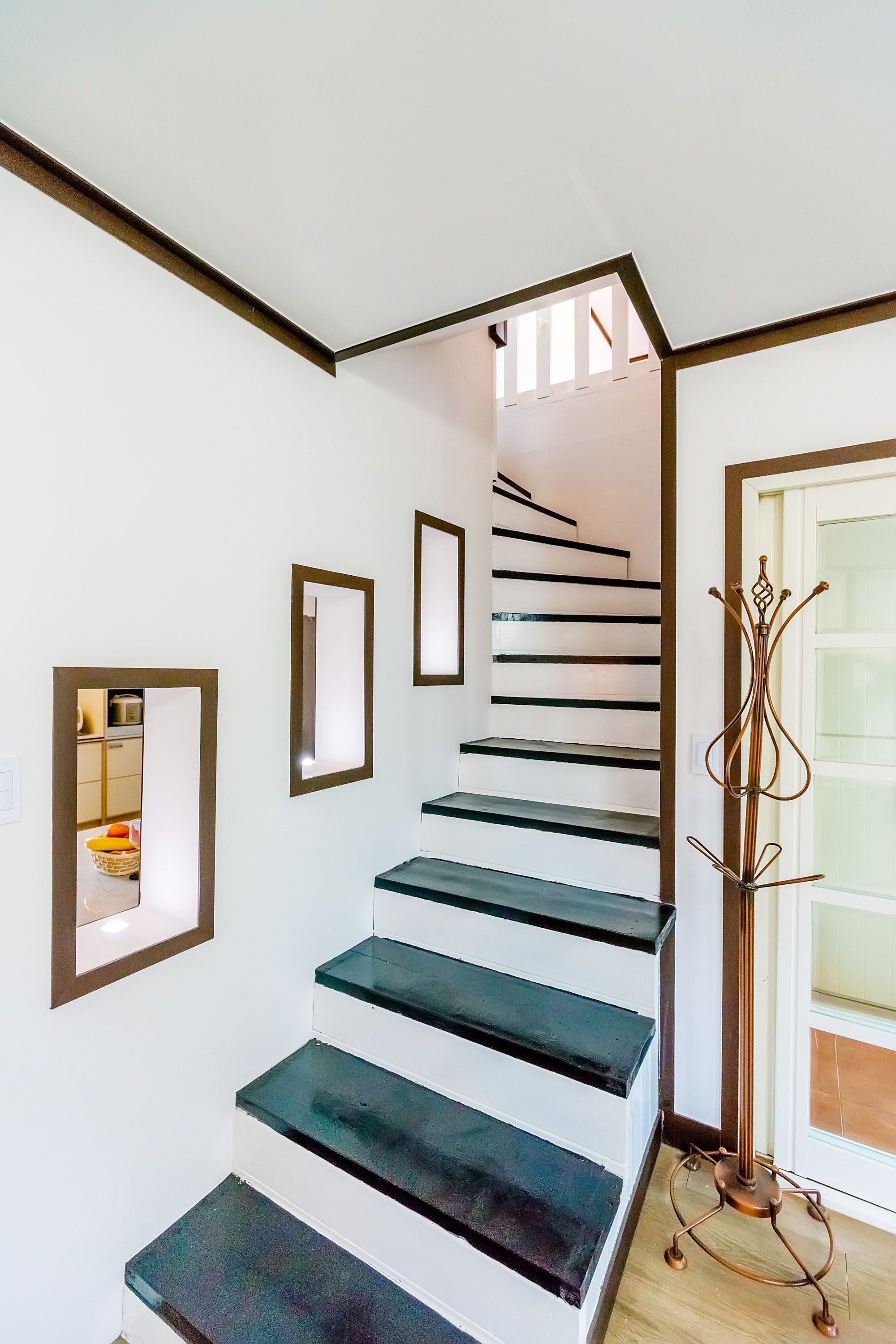 Huone (101) | Oleskelualue | Taulutelevisio