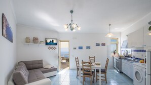 Unclassified image, 4 of 23, button - Piccola Tuoro (Praiano)