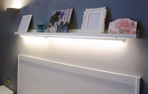 Double Room | Room amenity - Domus Angela (Trani)