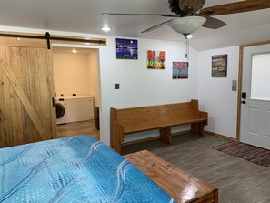 1 bedroom, desk, WiFi, bed sheets