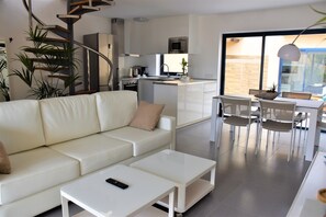 2 bedrooms, premium bedding, down comforters, in-room safe - FuerteVillage (Pajara)