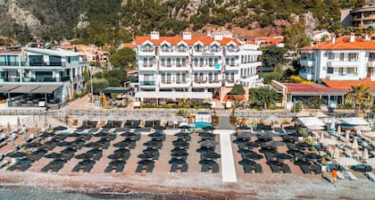 Diplomat Hotel