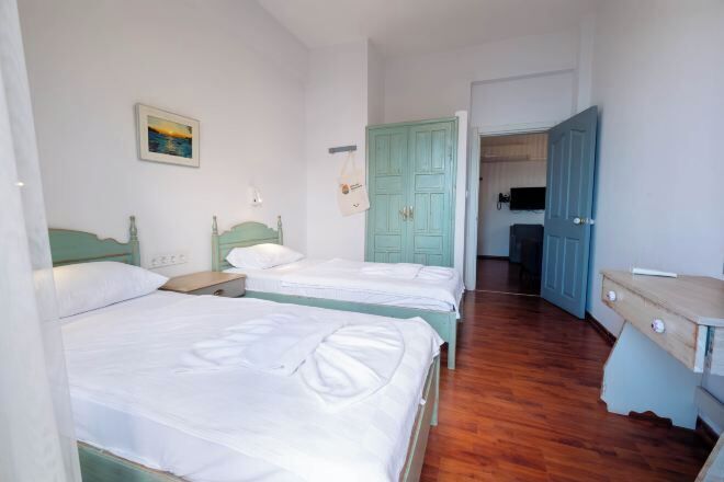 Blackout curtains, soundproofing, iron/ironing board, free WiFi