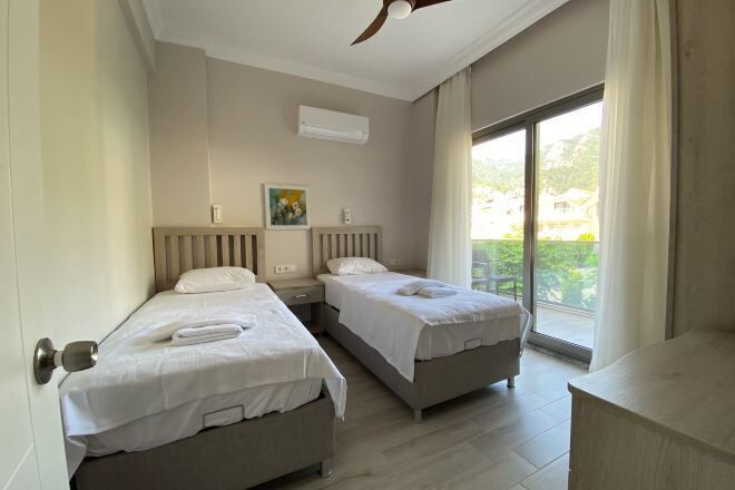 Blackout curtains, soundproofing, iron/ironing board, free WiFi