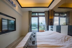 デザイン 4 人部屋 | 客室ごとに異なる装飾、客室ごとに異なるインテリア、WiFi (無料)、ベッドシーツ