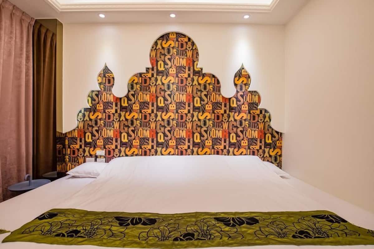 Classic Double Room | Individually decorated, individually furnished, free WiFi, bed sheets