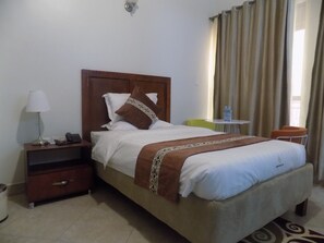 Single Room | Premium bedding, memory foam beds, individually decorated - Jarin Hotels (Kampala)