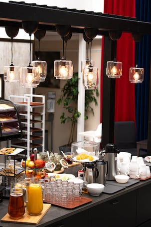 Desayuno buffet diario (SEK 105 por persona)