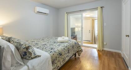 @ Marbella Lane - 5BR House | DTWN RWC | Parking