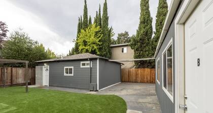 @ Marbella Lane - 5BR House | DTWN RWC | Parking