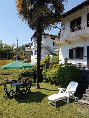 Outdoor dining - La Palma holidays & relaxation (Miazzina)