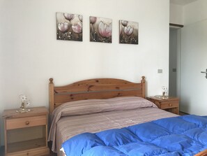 2 Schlafzimmer, Bügeleisen/Bügelbrett, WLAN, Bettwäsche