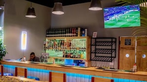 Bar (di hartanah)