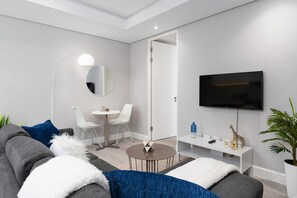 Interior detail - 35 On Main 102 (Cape Town)