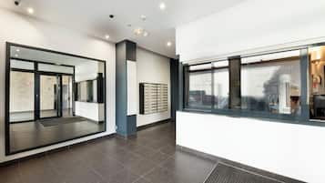 Quầy tiếp tân