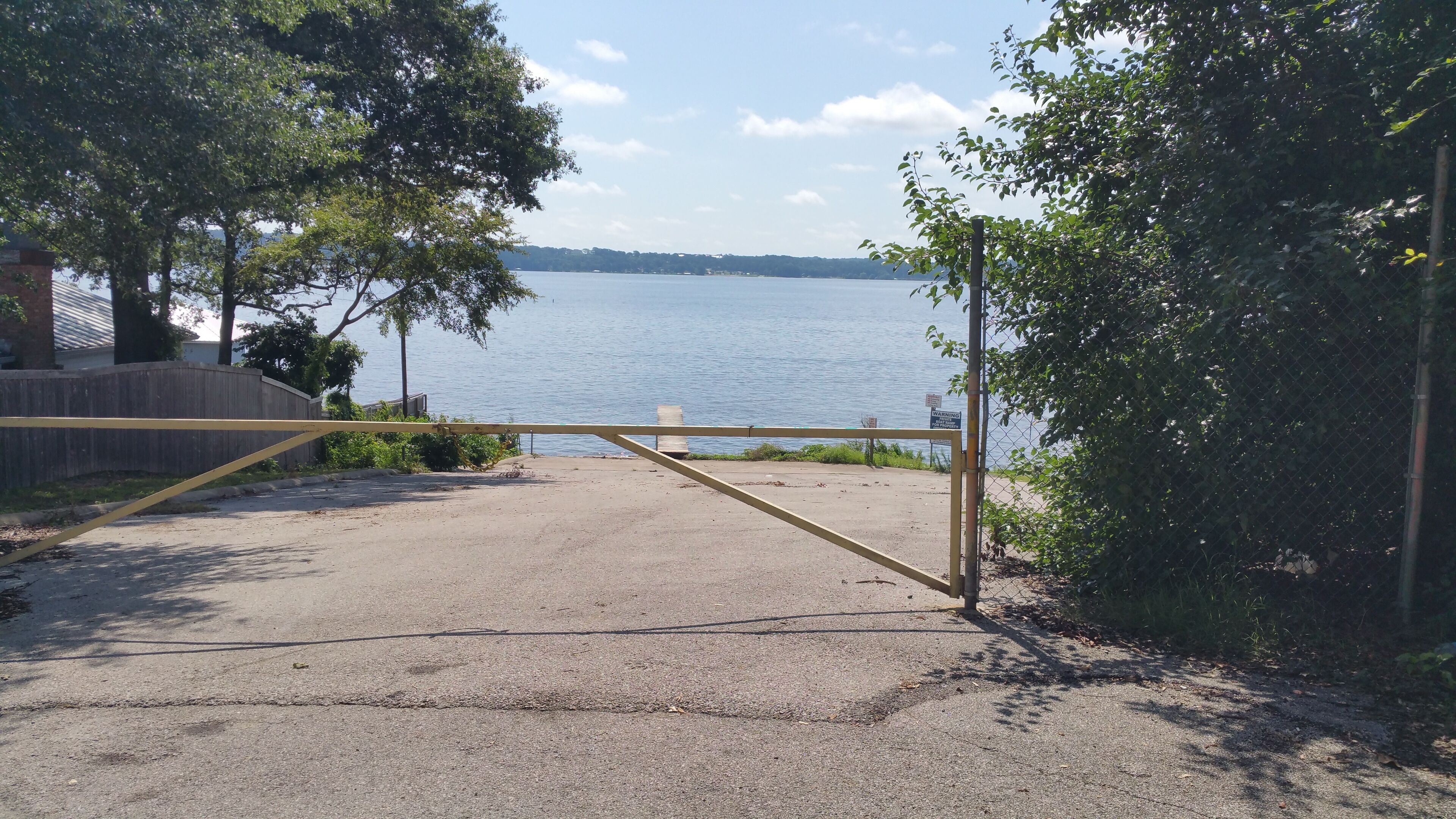 المنطقة المحيطة بالمنشأة