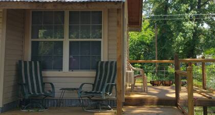 Little lake house/ Fish cabin get away
