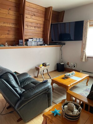TV, DVD player