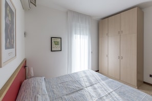 Appartement, 1 chambre | 1 chambre, coffre-fort, rideaux dâobscurcissement