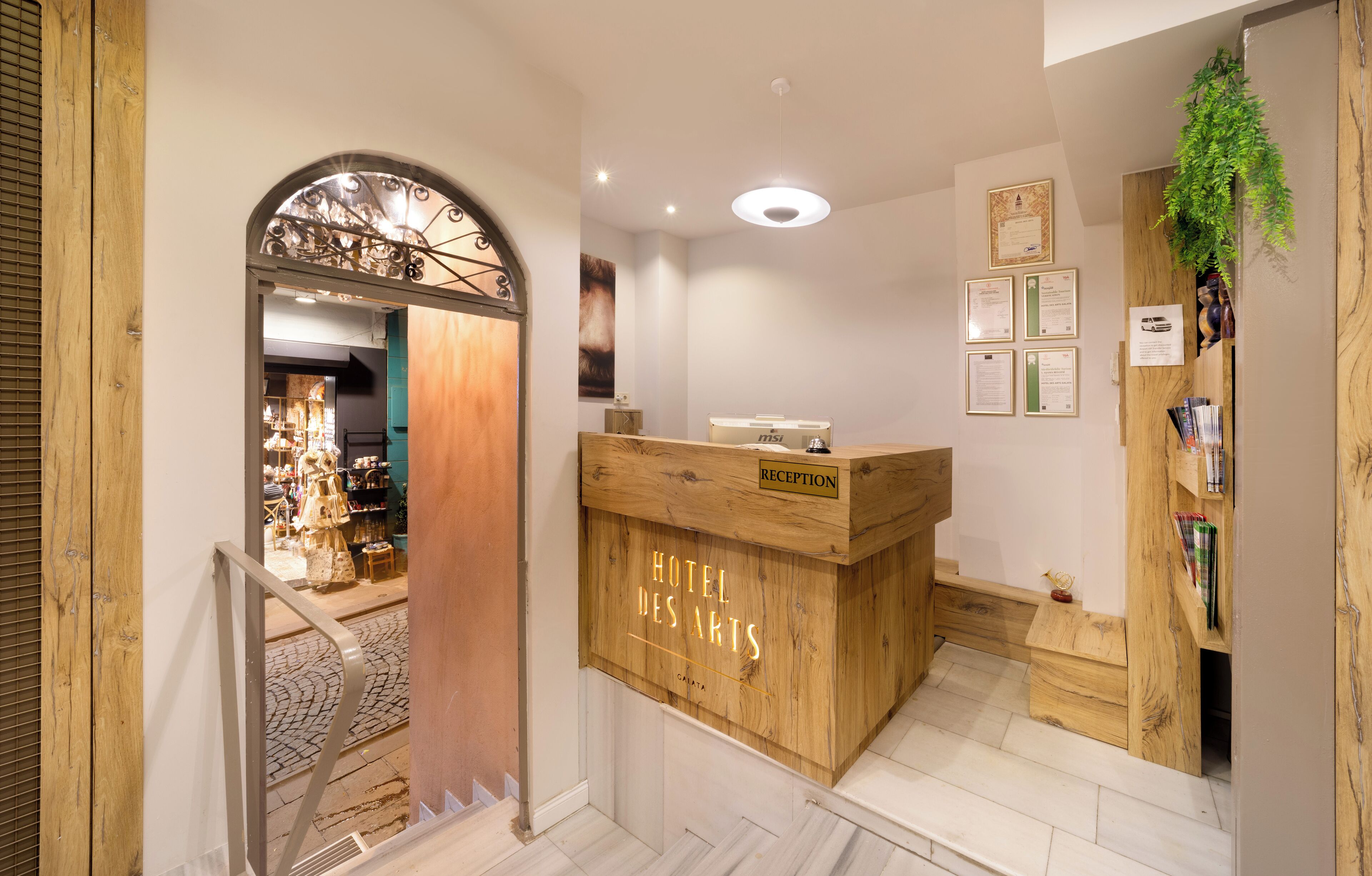 Photo - Hotel Des Arts Galata
