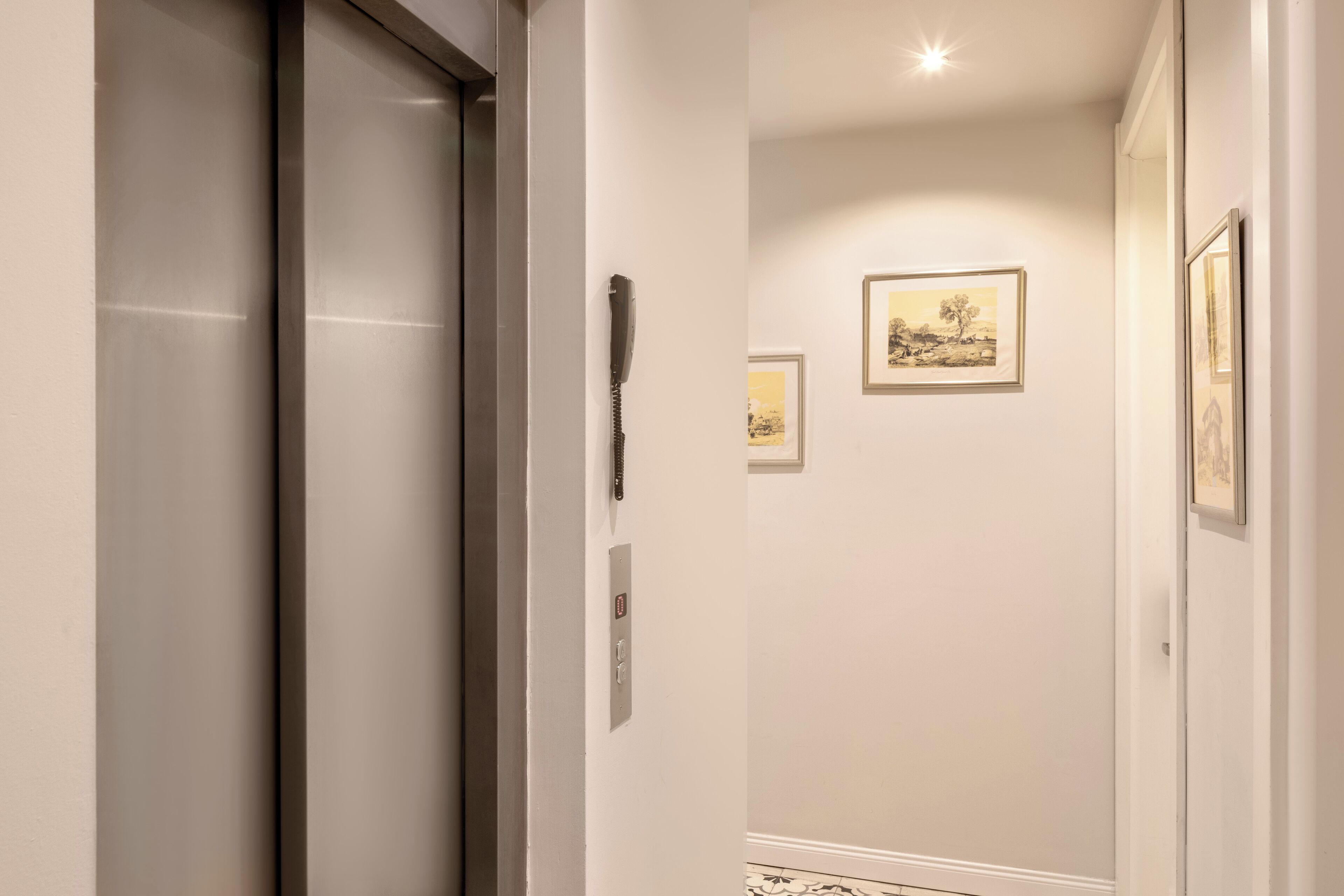 Photo - Hotel Des Arts Galata