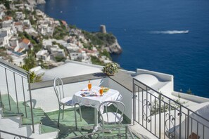 Vila, 2 quartos | Terraço/pátio