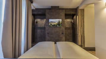 Suite, Private Bathroom, City View | 1 bedroom