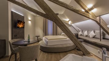 Deluxe-Suite, mit Bad, Stadtblick (Hochzeits Suite) | 1 Schlafzimmer