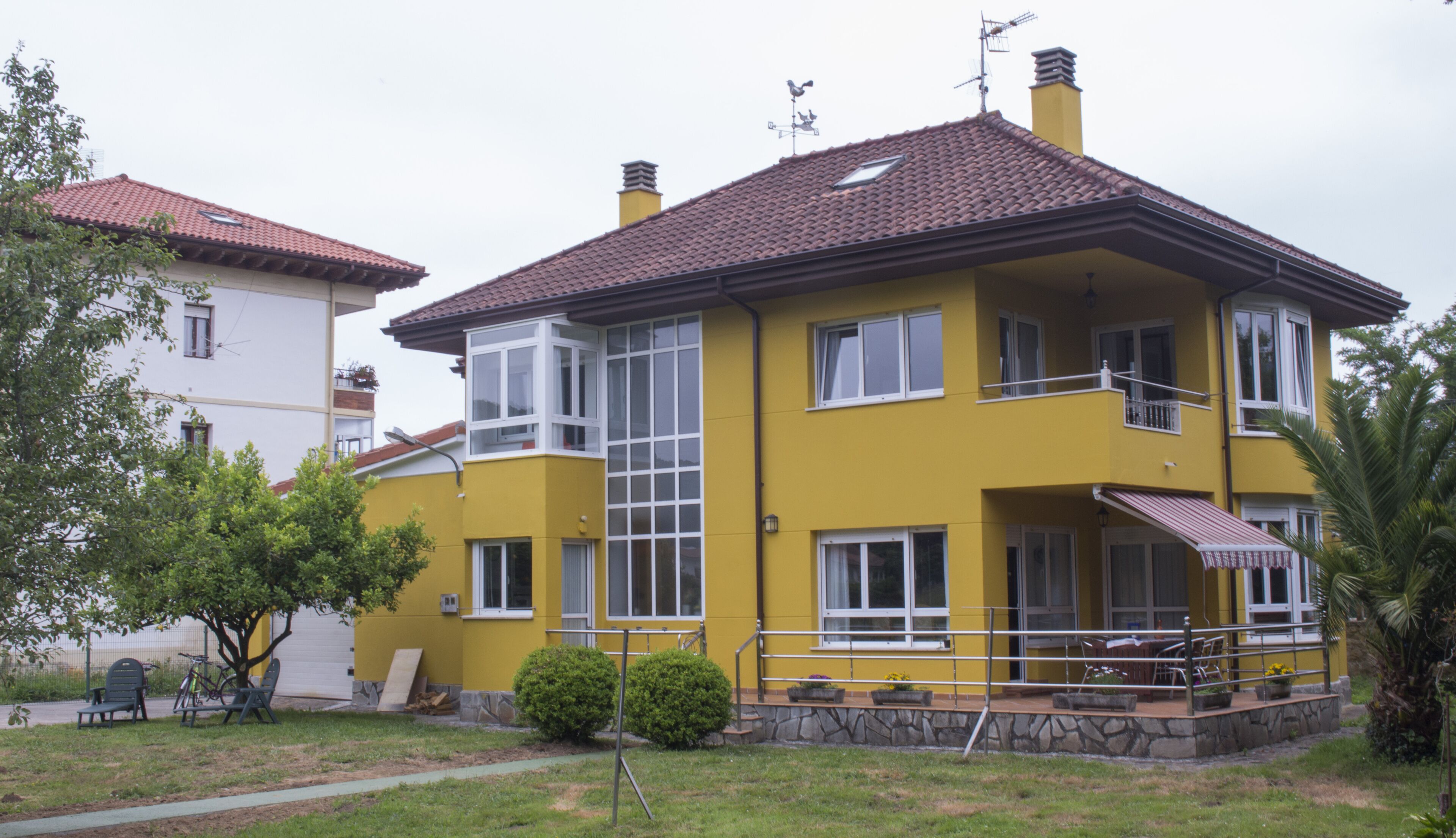 House between Santander and Bilbao