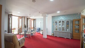 Ảnh chưa phân loại, 5 trong số 37 ảnh, nút