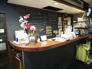 Reception hall - Capsule Hotel Block Room (Tokyo)