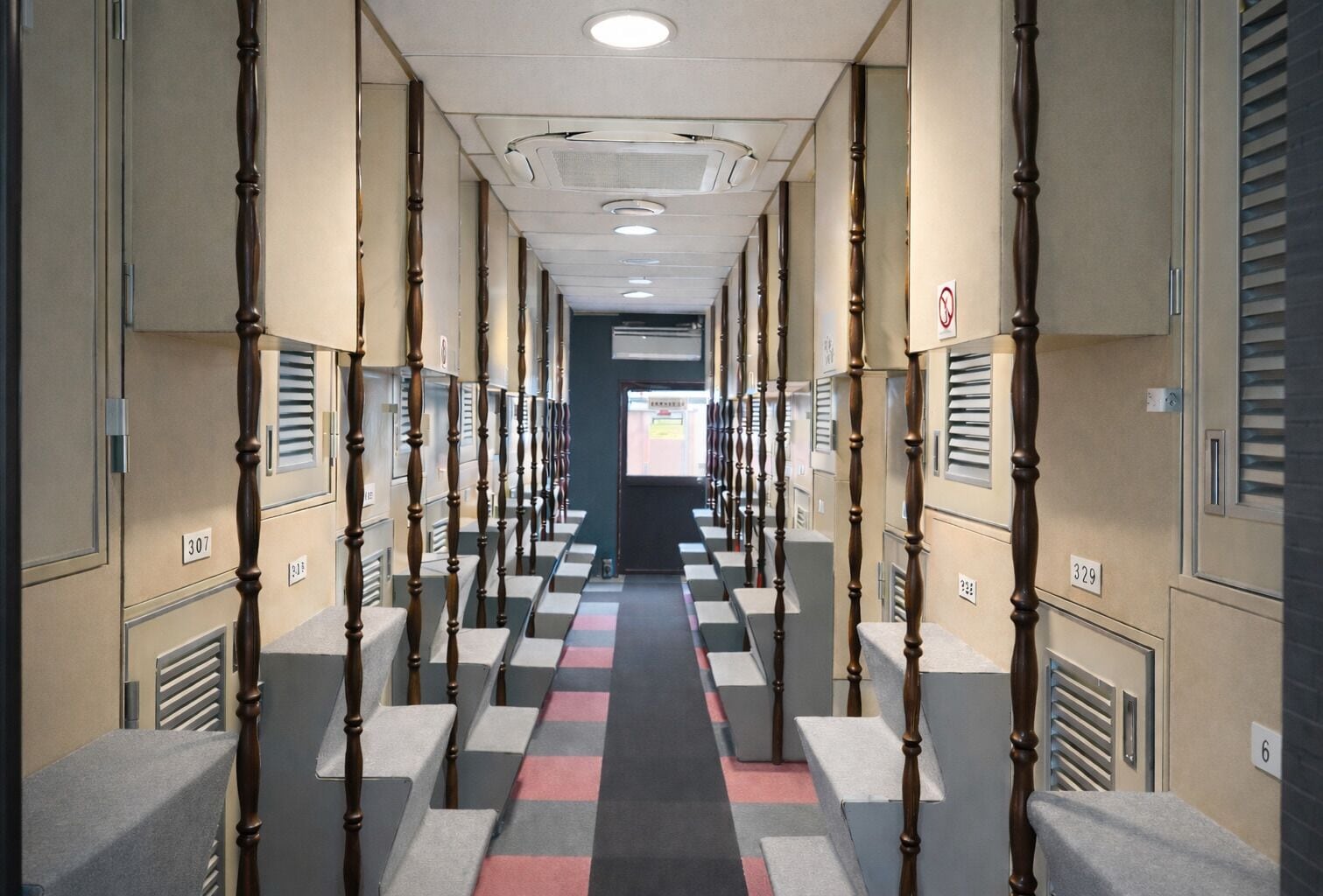 In-room safe, free WiFi, bed sheets