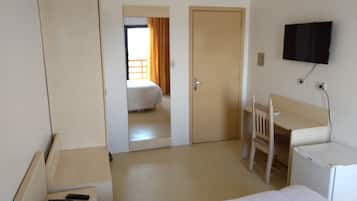 Minibar, cortinas blackout, wifi gratis y ropa de cama
