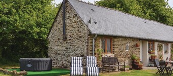 Gorgeous home in Fougerolles Du Plessis