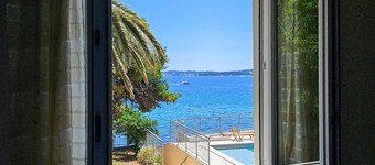 Belle maison à Orebic avec vue sur la.
