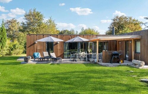 Beautiful home in Sjællands Odde