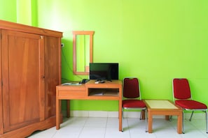 Standard Room | Television