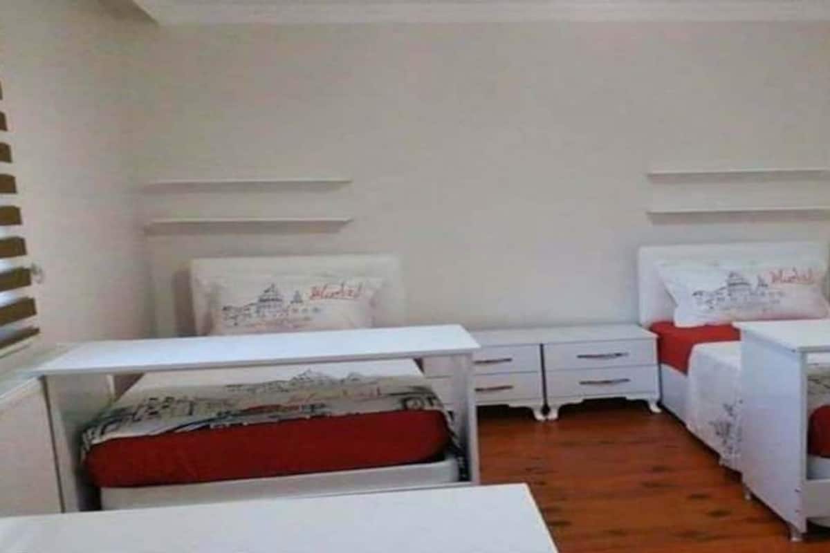 Habitación familiar | Escritorio y wifi gratis
