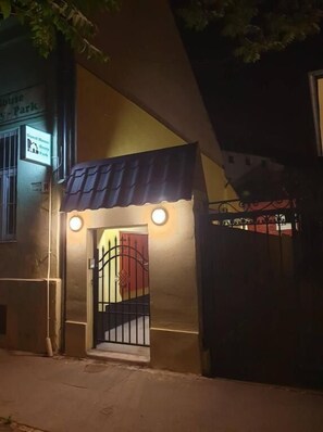 Exterior - Guest House Orczy Park (Budapest)